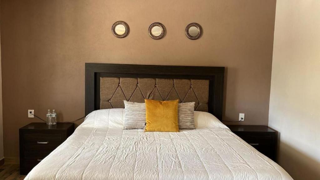 Cabanas, Suites Y Habitaciones Rancho San Jorge Берналь Экстерьер фото