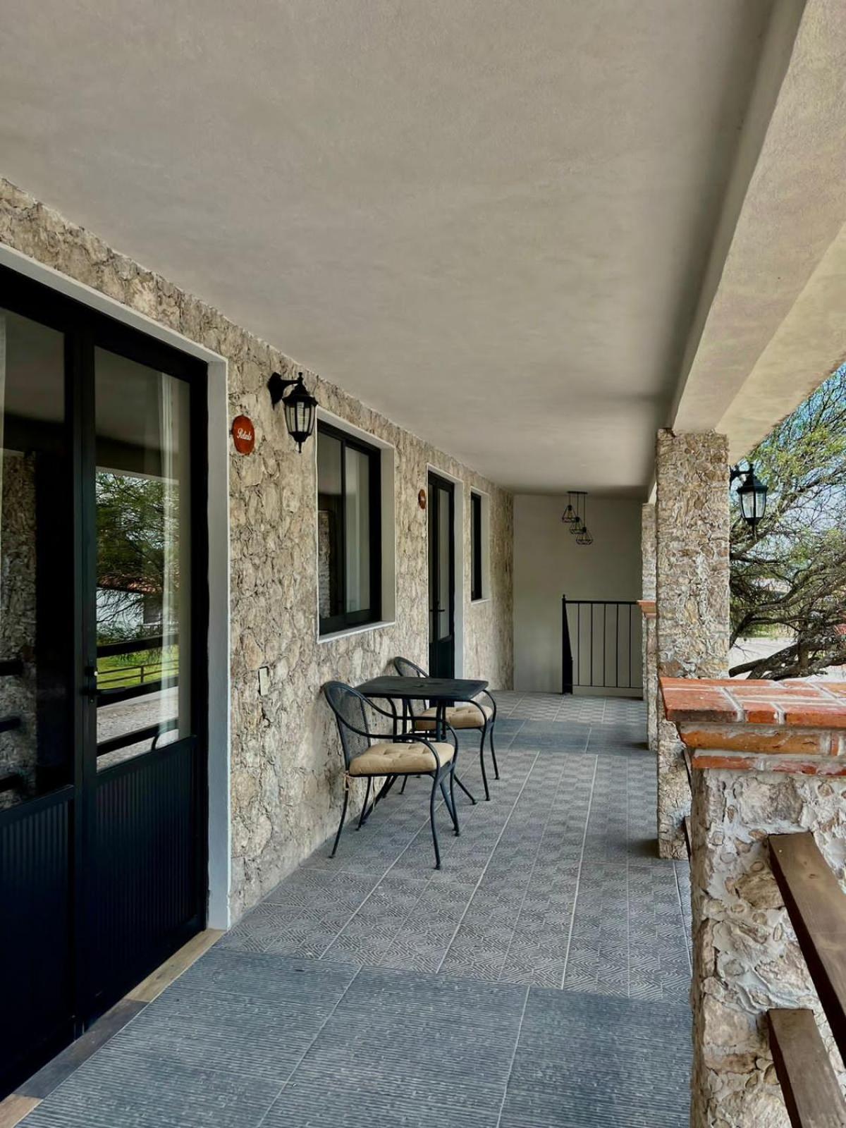 Cabanas, Suites Y Habitaciones Rancho San Jorge Берналь Экстерьер фото