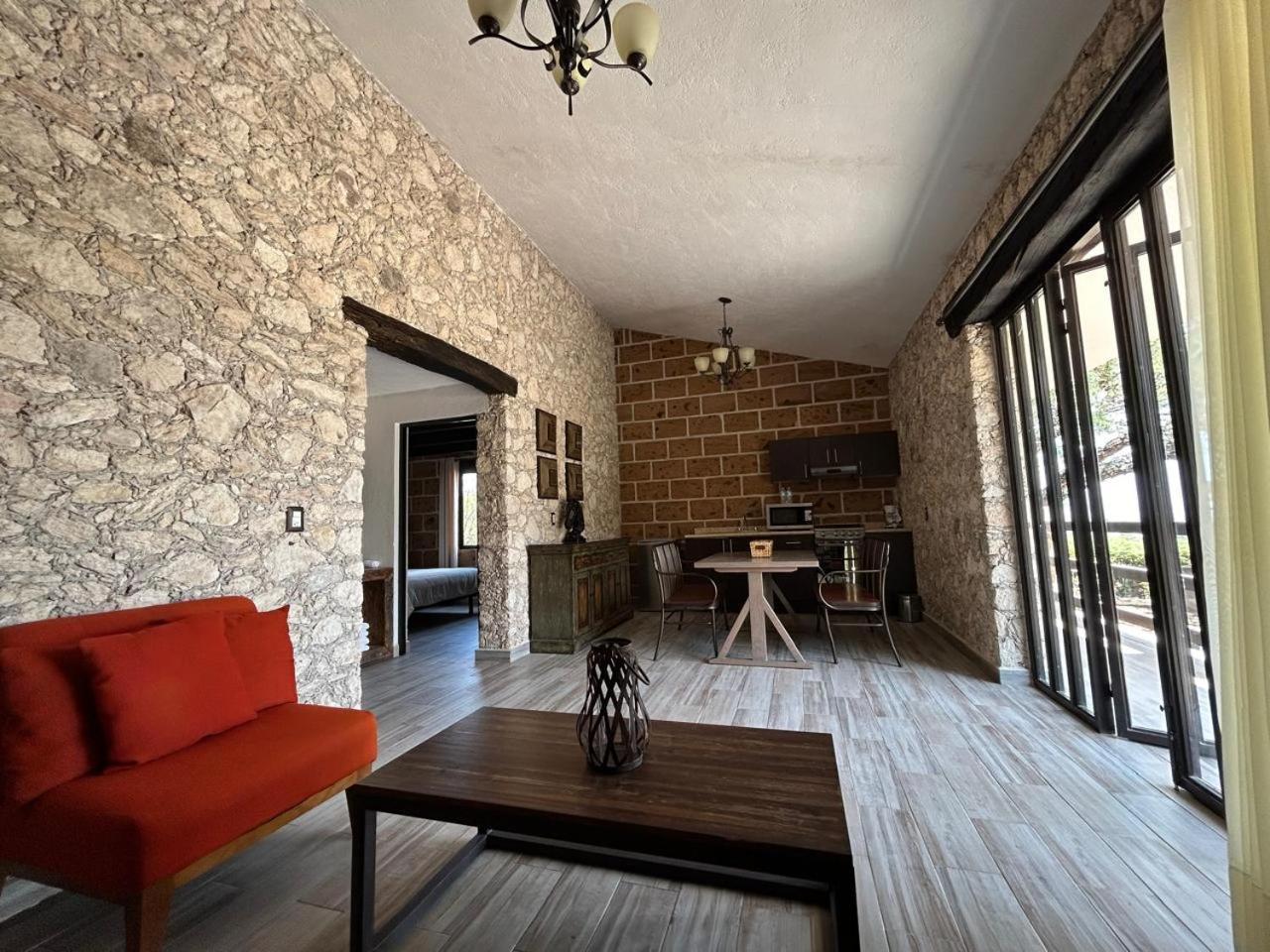 Cabanas, Suites Y Habitaciones Rancho San Jorge Берналь Экстерьер фото