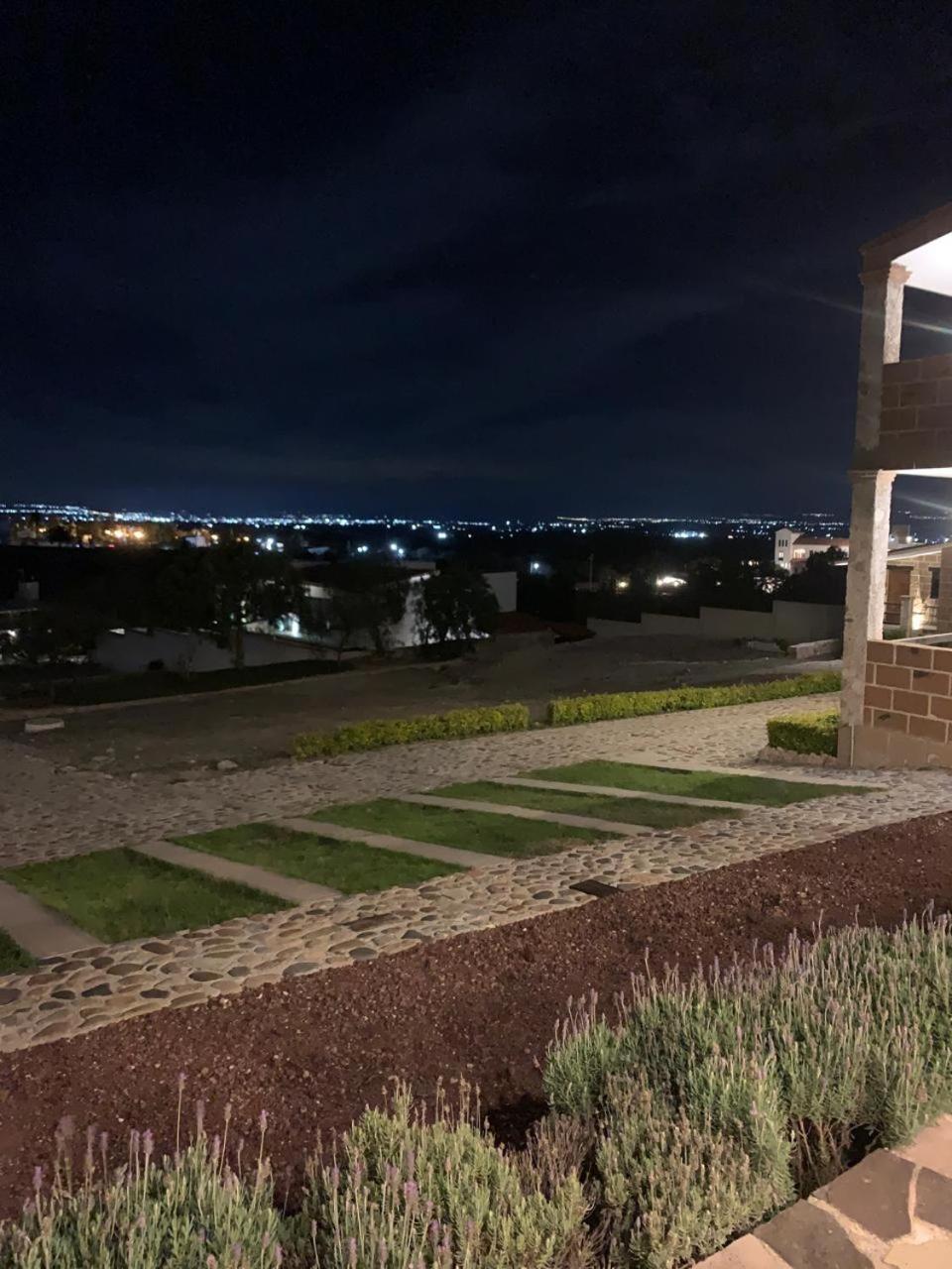 Cabanas, Suites Y Habitaciones Rancho San Jorge Берналь Экстерьер фото