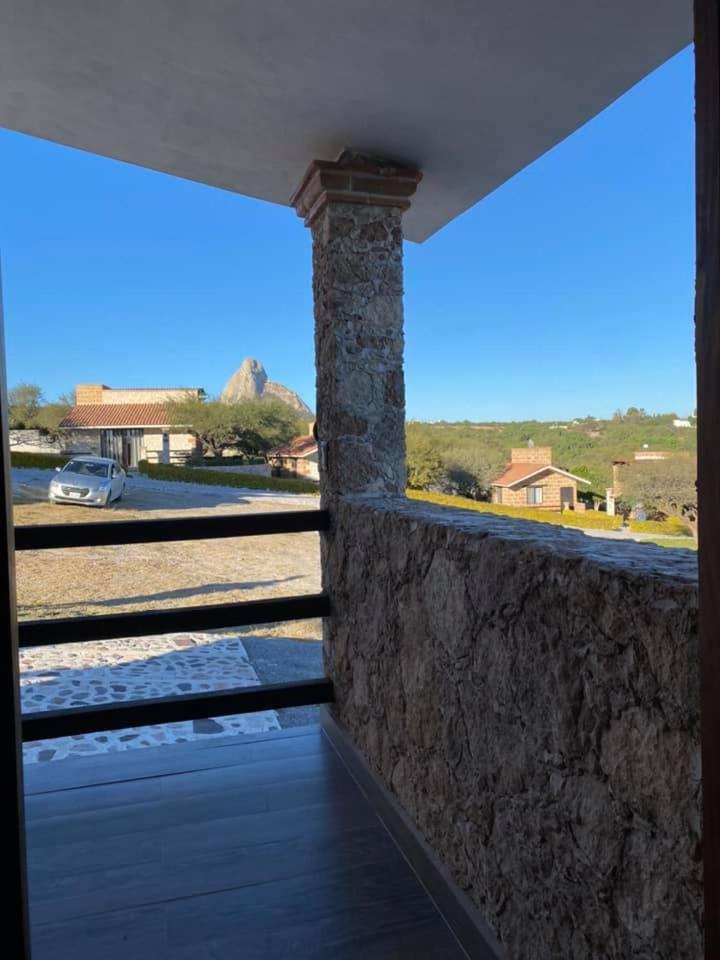 Cabanas, Suites Y Habitaciones Rancho San Jorge Берналь Экстерьер фото